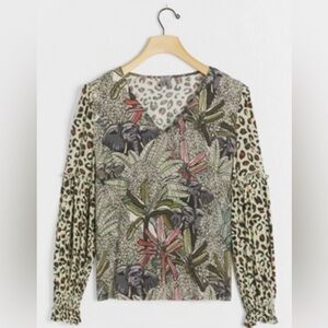 Anthropologie Sibley V-Neck Top Blouse Grey Motif Animal Print Size XS